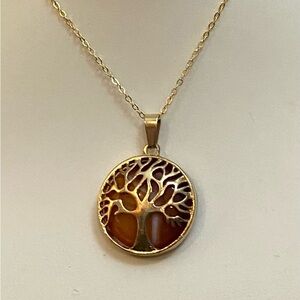 NEW CARNELIAN crystal  -  16K Gold necklace